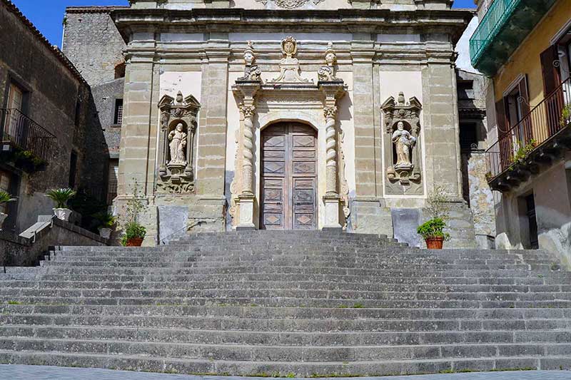 /media/items/chiesa_maria_catena_castiglione.jpeg